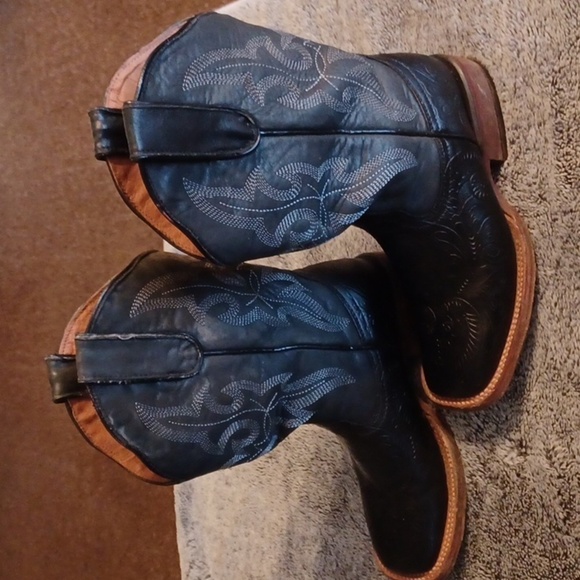 TANNER MARK BOOTS, SIZE 4 GIRLS, BLACK, AND GRAY. YOUTH SIZE 4. - Picture 1 of 8